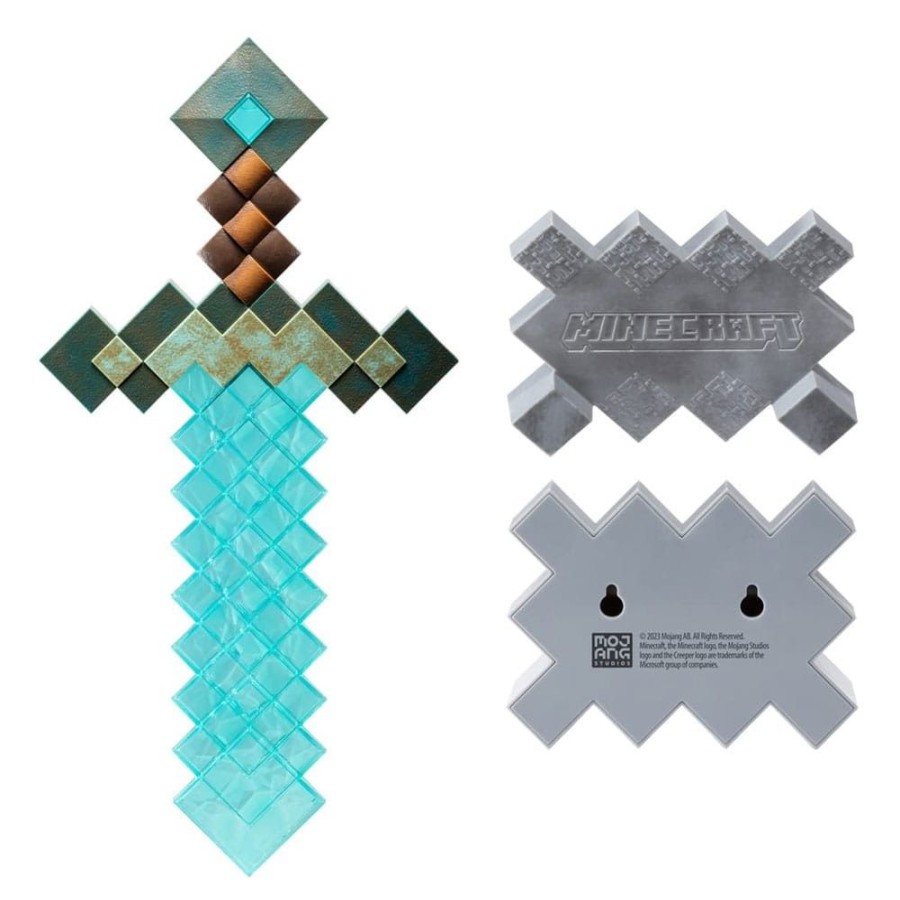 Shop Noble Collection Action Figures | Minecraft - Replik Diamond Sword Collector: Noble Collection