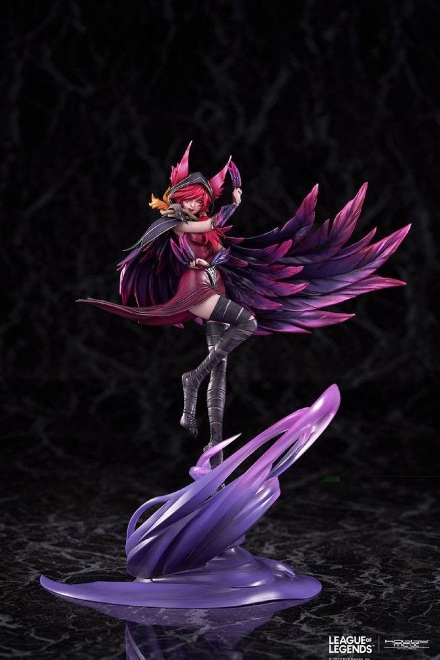 Shop Hobby Max Statues, Busts & Figures | League Of Legends - Xayah Statue: Hobby Max